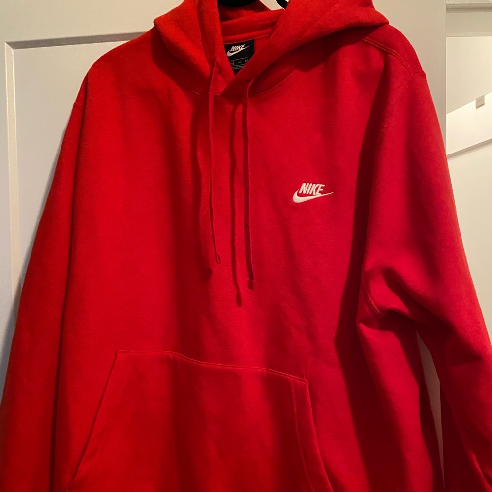 Men’s brand new Nike hoodie